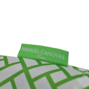 manual-canvas-woven-label-on-umbrella-carry-case how are umbrellas made